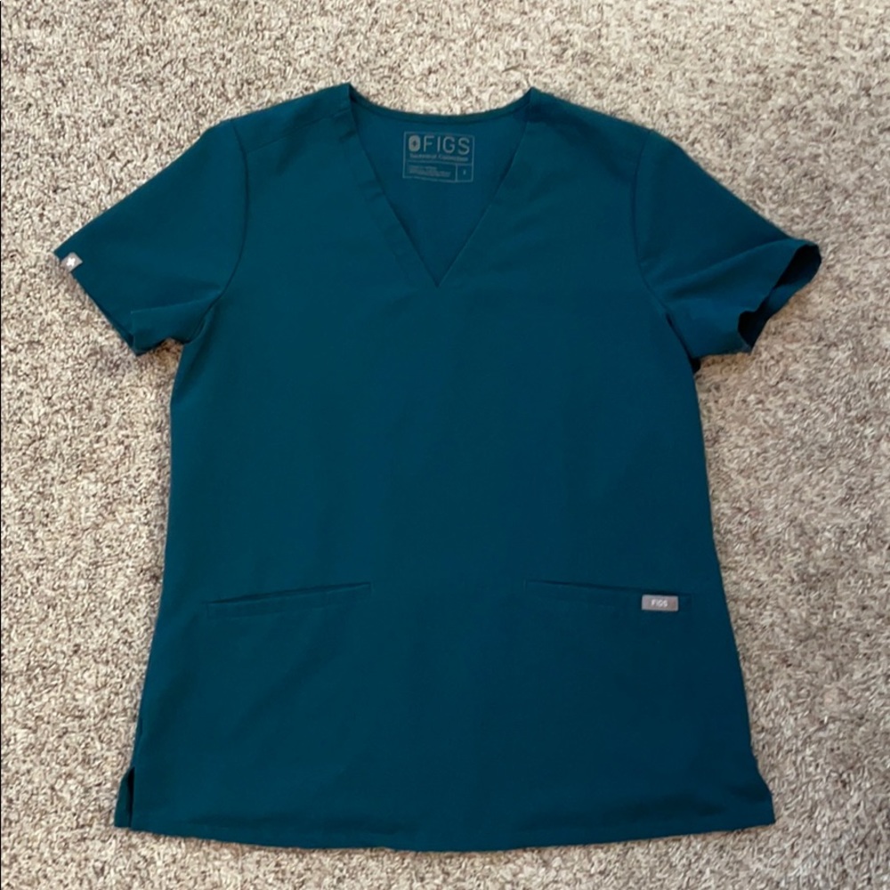 FIGS Casma Scrub Top in Caribbean Blue